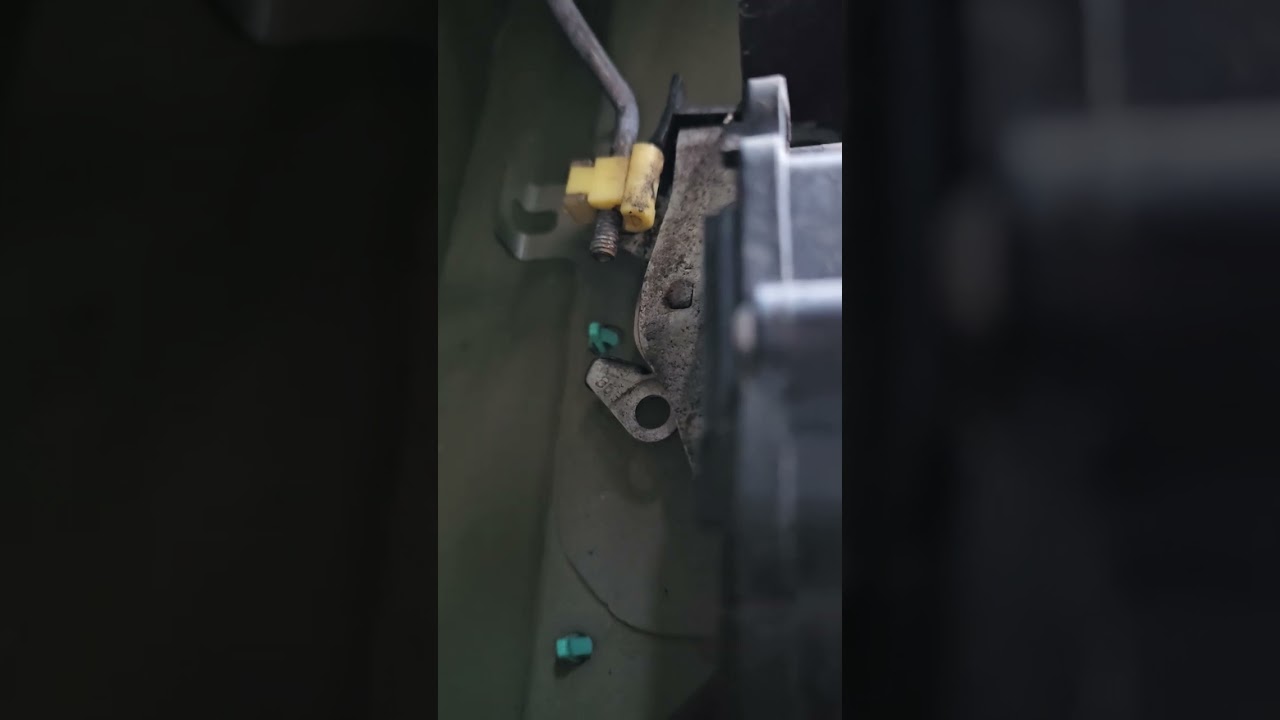 door handle simple fix! ford mustang 2005