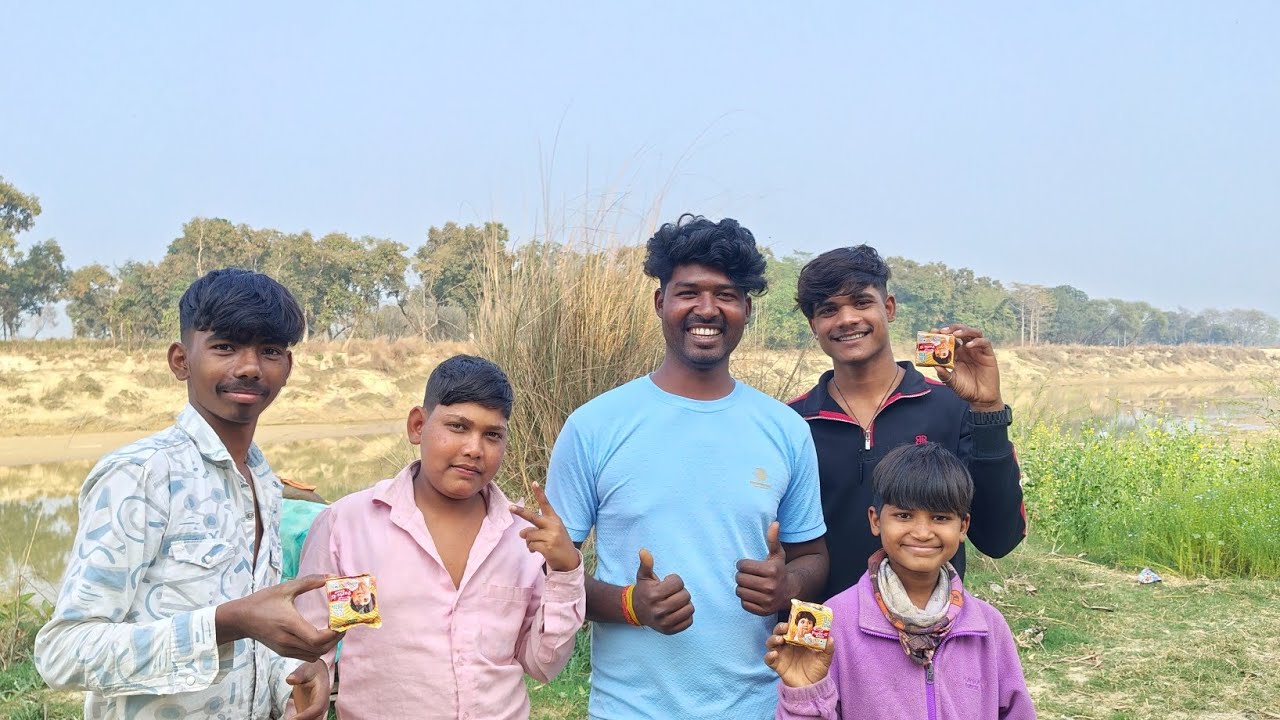 4 दोस्तों की Parle-G बिस्किट बैटल | जीत किसकी होगी?