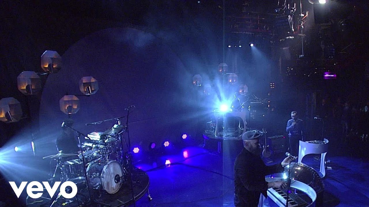 Broken Bells - Leave It Alone (Live on Letterman)