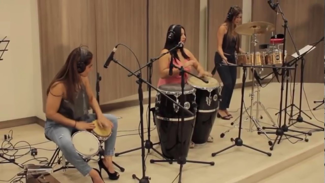 ESTRELLA FUGAZ- ALEXANDRA ALBAN FEAT LAS GUARACHERAS  #alexandraalban #alexanconga