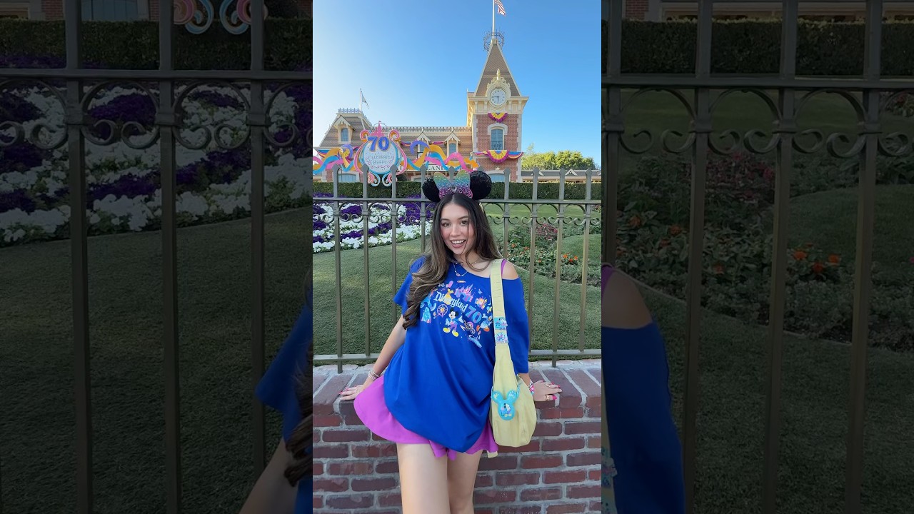 celebrating 70 years of disneyland!! 🐭💖🌟 #celebratehappy #disneyland70 #disneylandmagickey