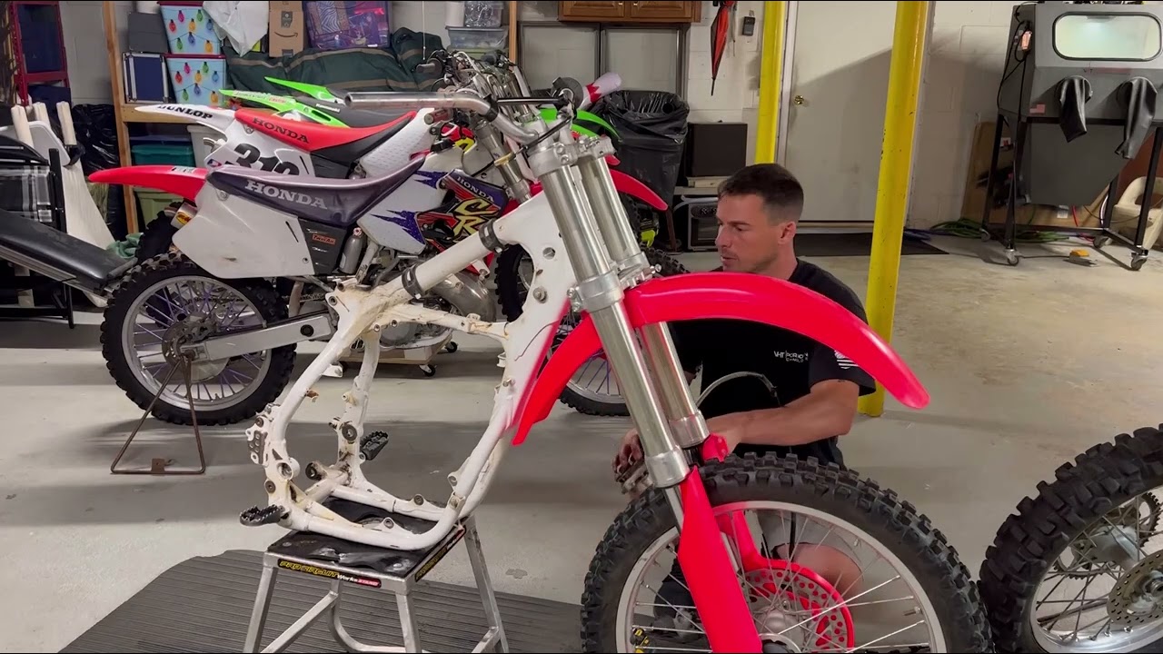 1996 cr250 complete tear down! Restoration part 1