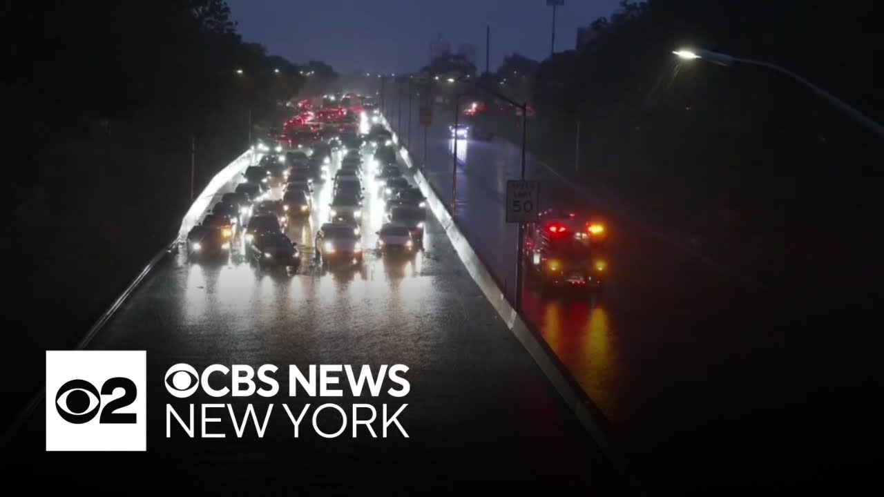 Rain triggers flooding in Queens