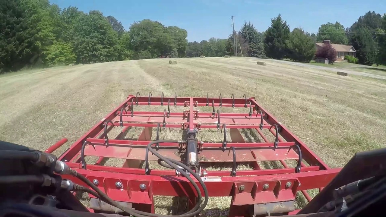 Hauling hay with the maxilator accumagraple