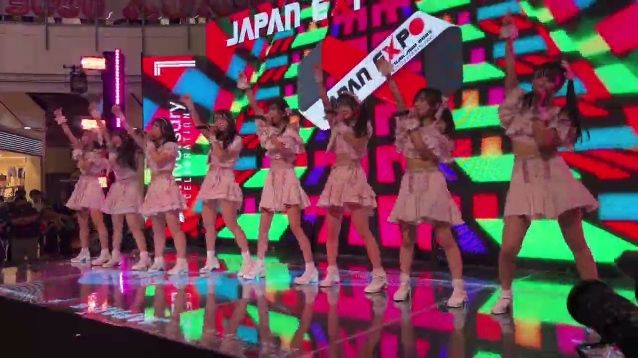[Fancam] W. (Double V) - koiseyo LOVE GAME [4K] 20250207 @Japan Expo Thailand 2025 , Central World