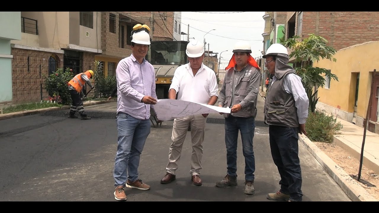 ALCALDE DE HUARAL SUPERVISÓ TRABAJOS DE ASFALTADO DE PISTAS EN VICTORIA ALTA