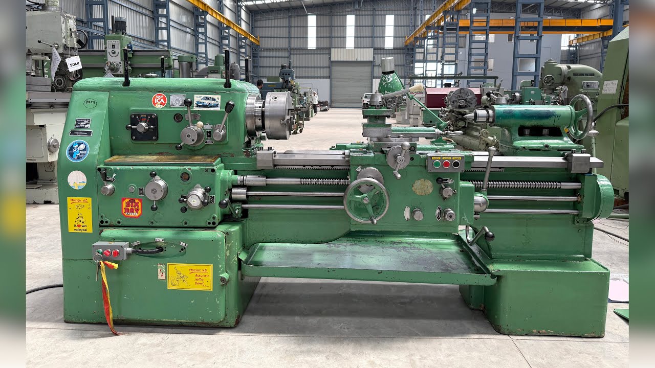 Arad (Romania) SN-400 Heavy-Duty Lathe Machine - 1000 mm Length of Job