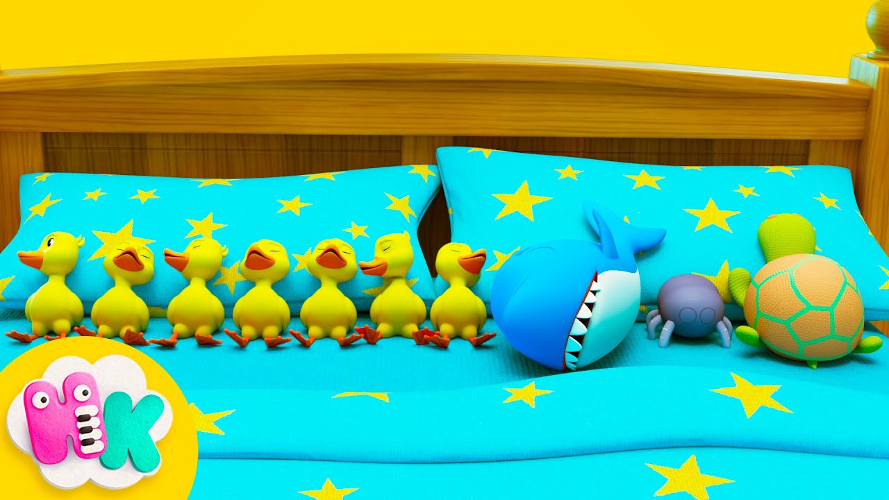 Ten in the Bed 🛏️🐥 Roll Over Song for Kids | HeyKids Nursery Rhymes
