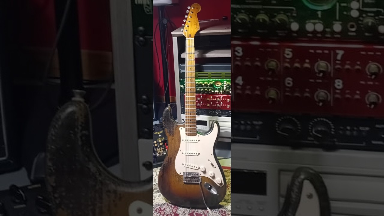 655 - C'est quoi cette guitare - L0370.? Je  L'essaye