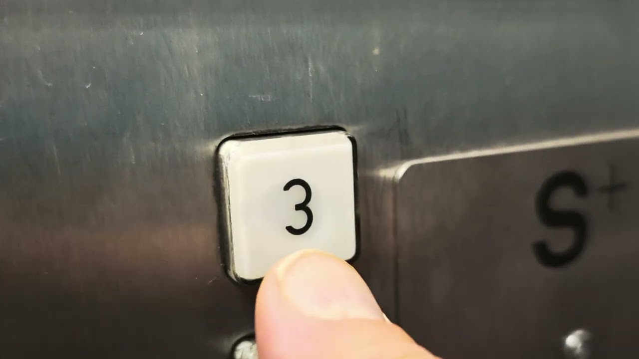 Germany, Nürnberg, Gleißhammer, Schmitt + Sohn elevator