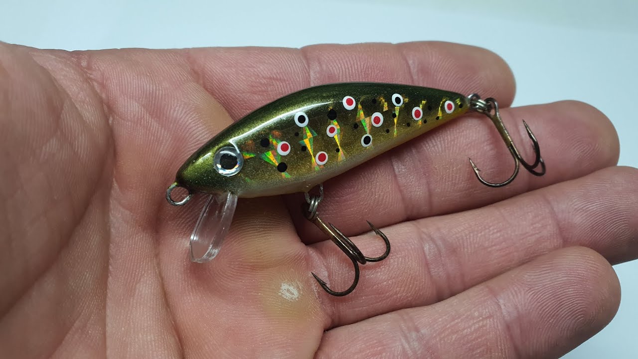 Izrada voblera za pastrmku (making fishing lure for trout), (釣りルアーを作る).