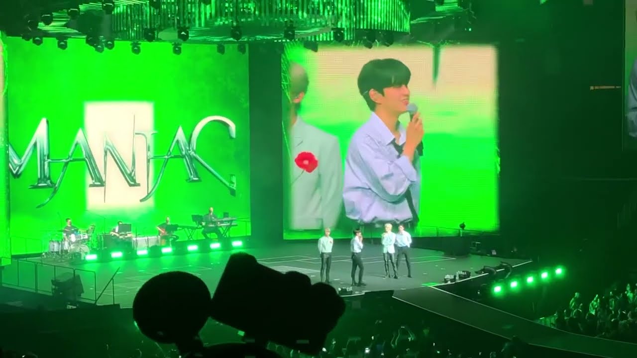 Seungmin Hold On cover (full) - Stray Kids Newark 6/29/2022