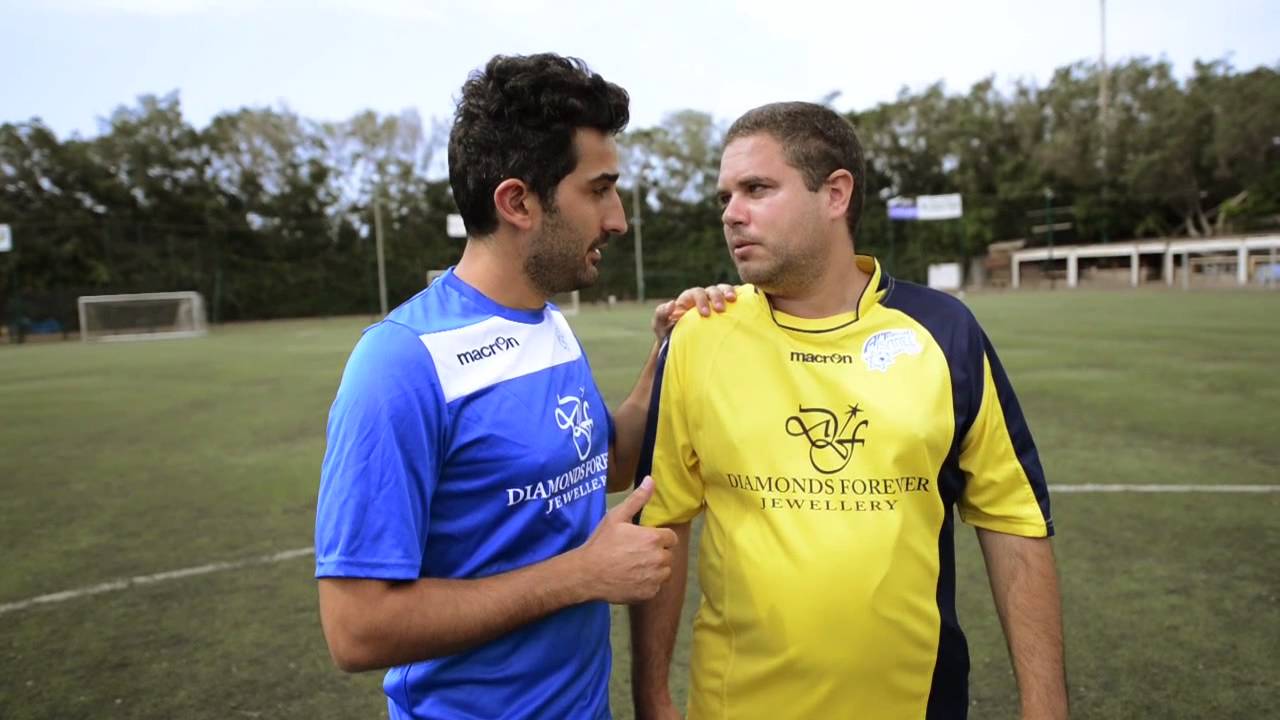 זגורי אימפריה ואורחים על הדשא