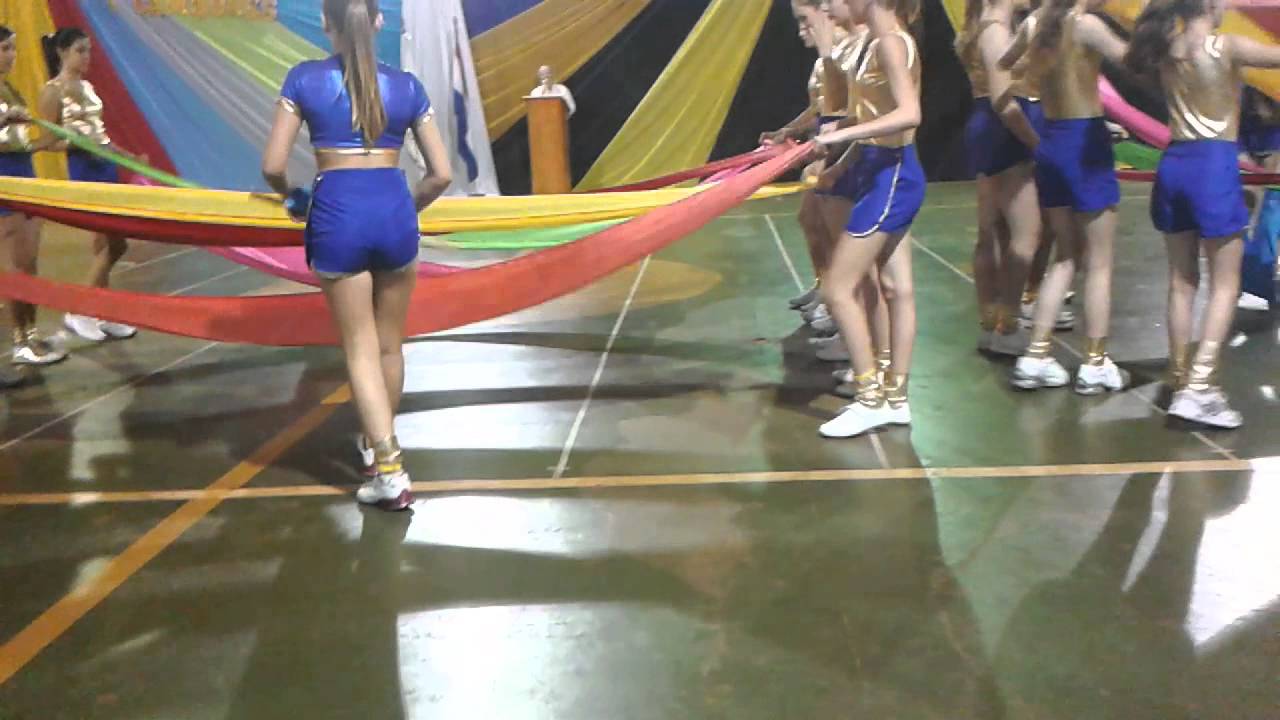 1° Fiesta de Educación Física y Canciones Exhibición Gimnástica - Esquema con telas