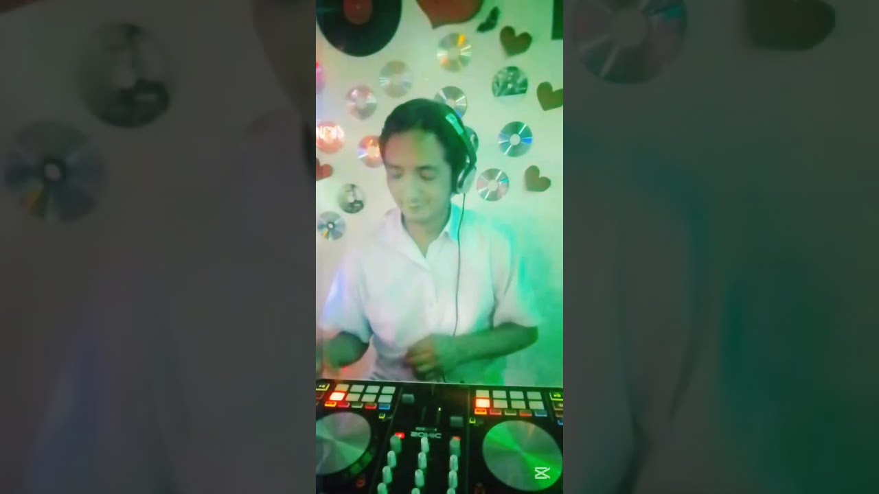 Dj chupete NEW STYLE DISCOTECK Av quitumbe ñan una cuadra del mercado de guamani 