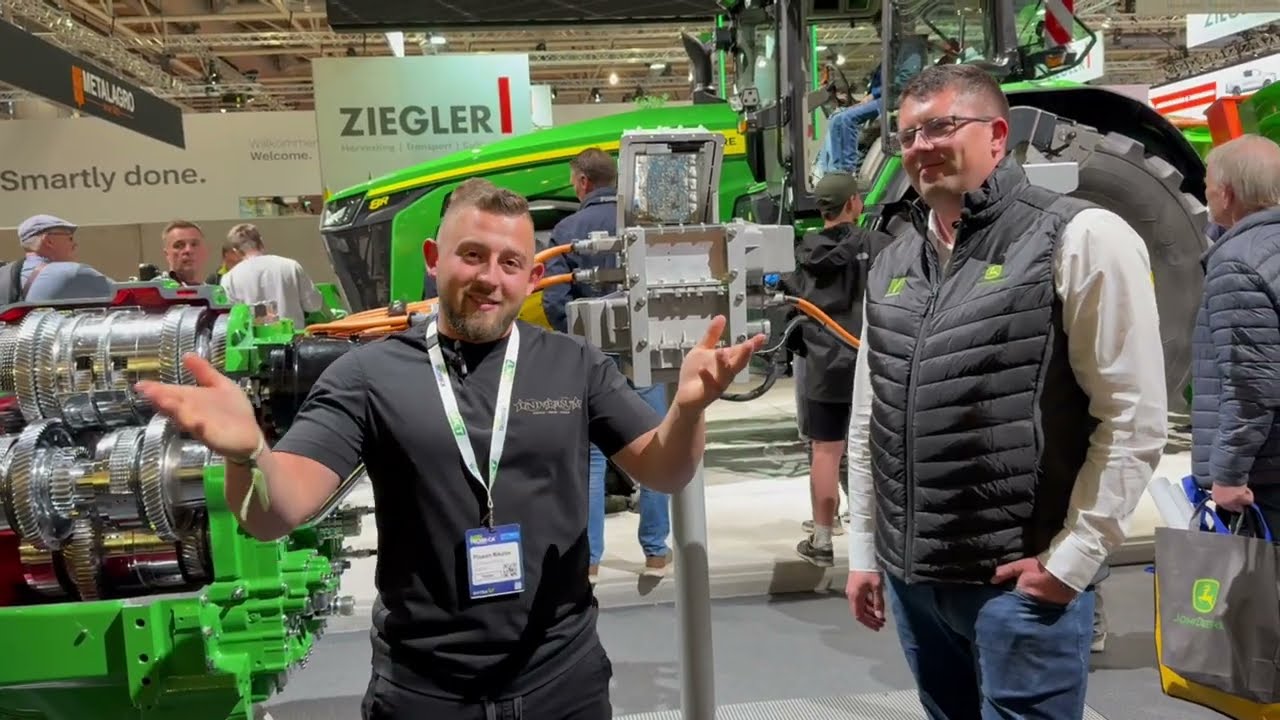 Германия част първа🚜. Добре дошли на щанда на John Deere!