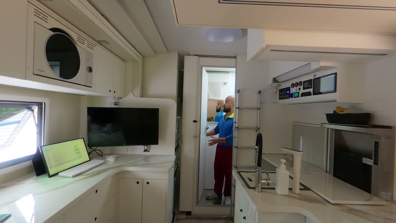 自己设计订制比亚迪新能源T5DM房车 之 抽拉拓展卫生间