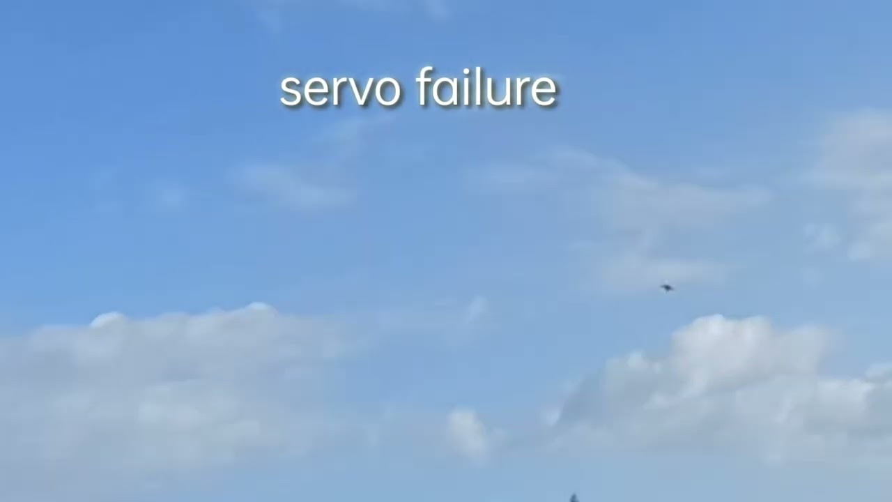 atomrc dolphin maiden flight crash, gone after 30 secs....
