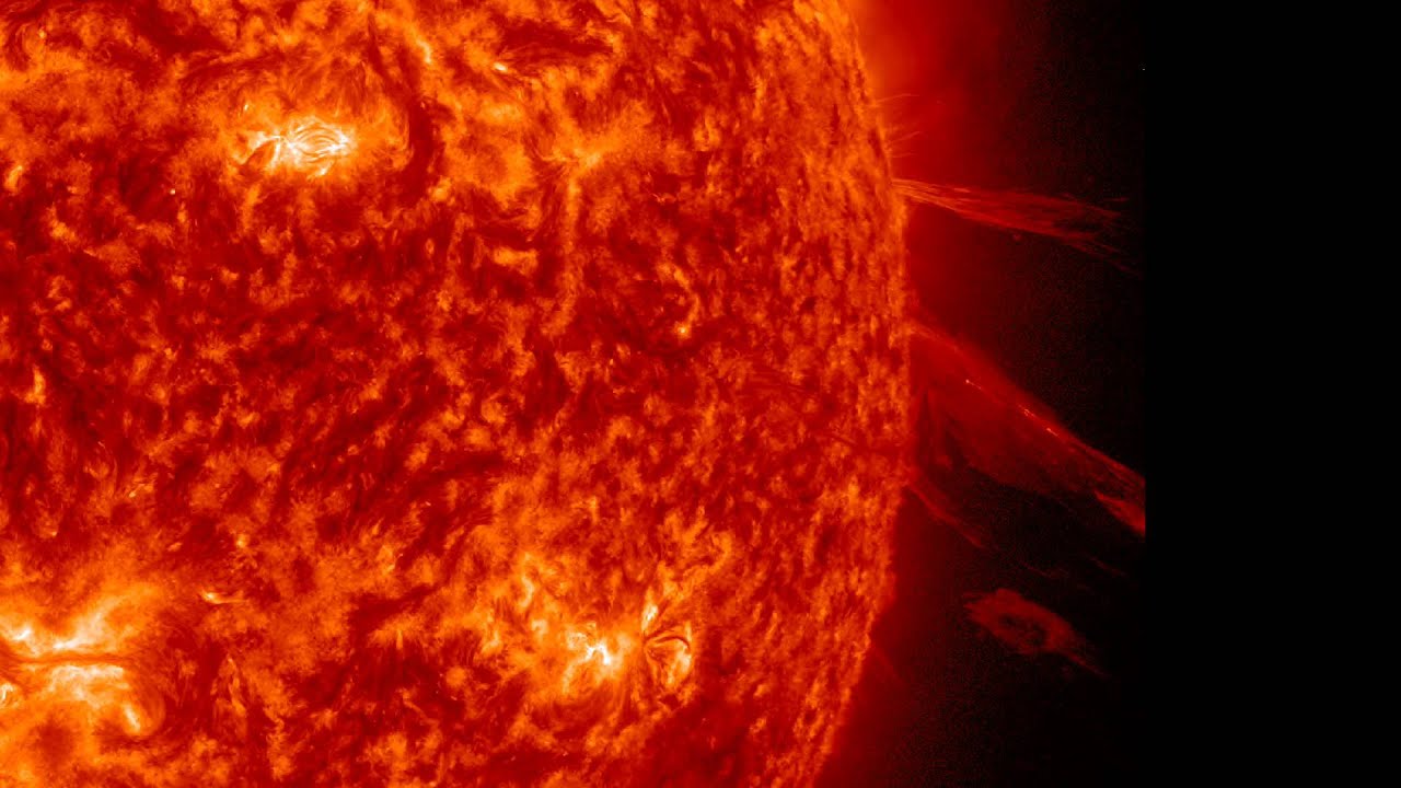 Awesome Sun Eruption 2/1/2012!!! (FULL HD 1080p)