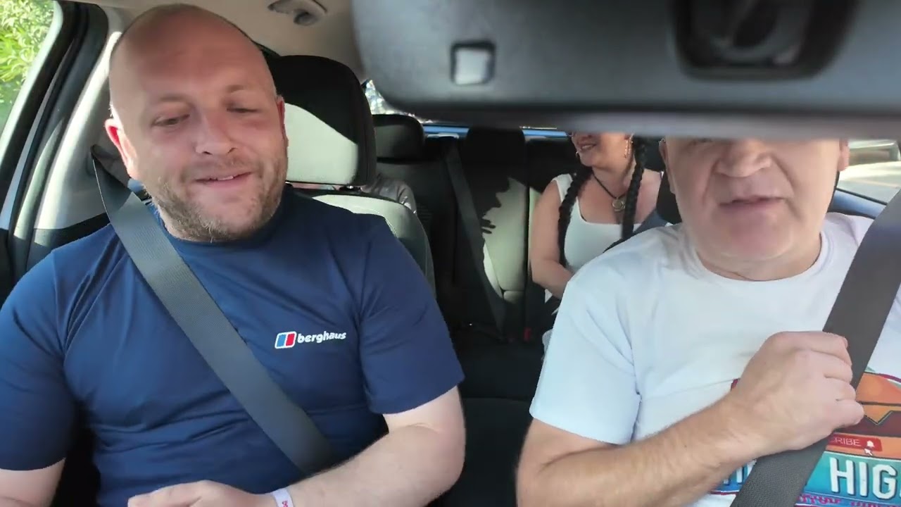 Забираю Каллума и отправляюсь на завтрак в #Бенидорм