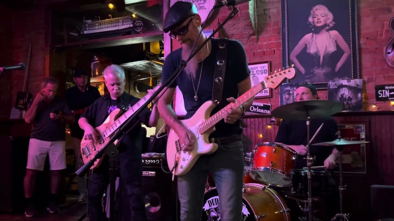 2-Dudley Taft Band/“One In a Billion”