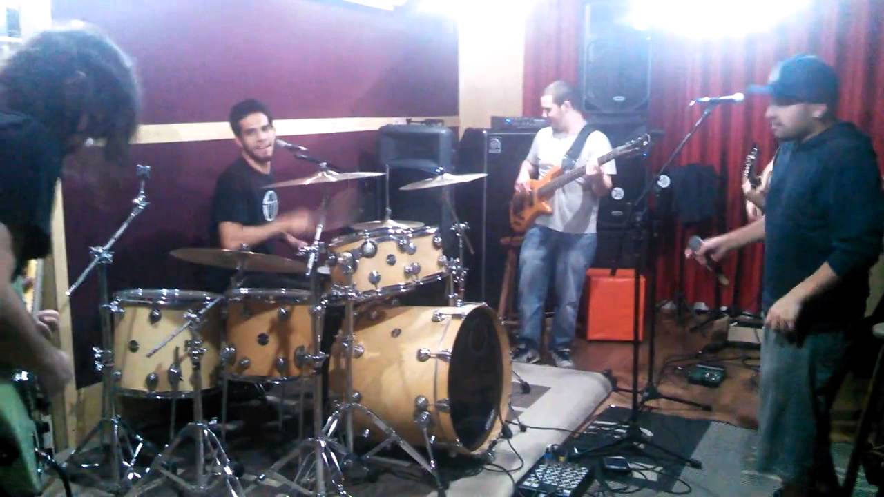 O que sobrou do céu (Cover - O Rappa) - Seela em estúdio