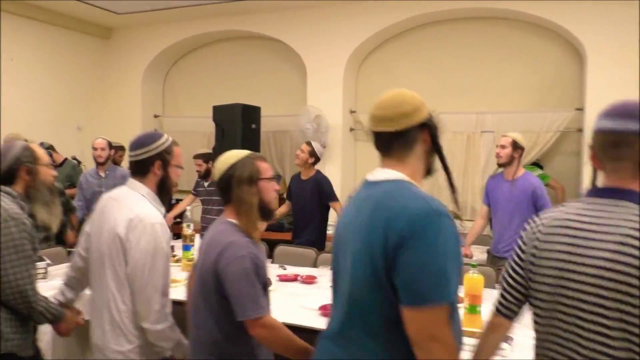 ריקודים מתוך התוועדות 