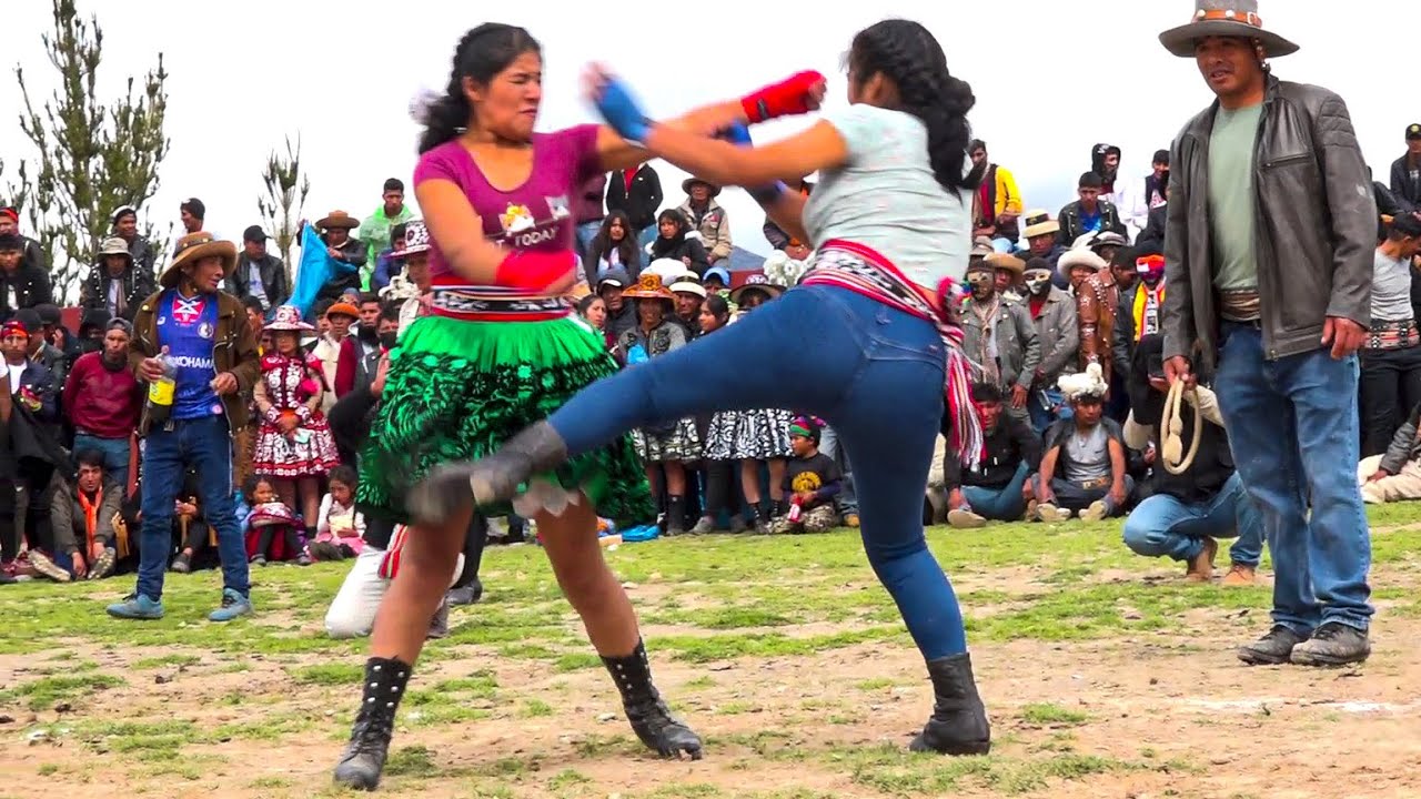 Espectacular Warmi Takanakuy Quiñota 2023
