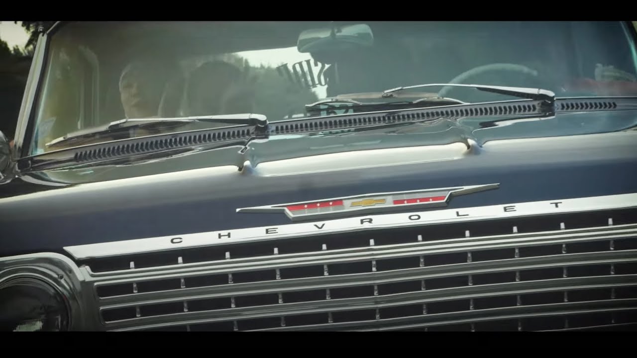 Mofak - Freak With Me (Official Video)