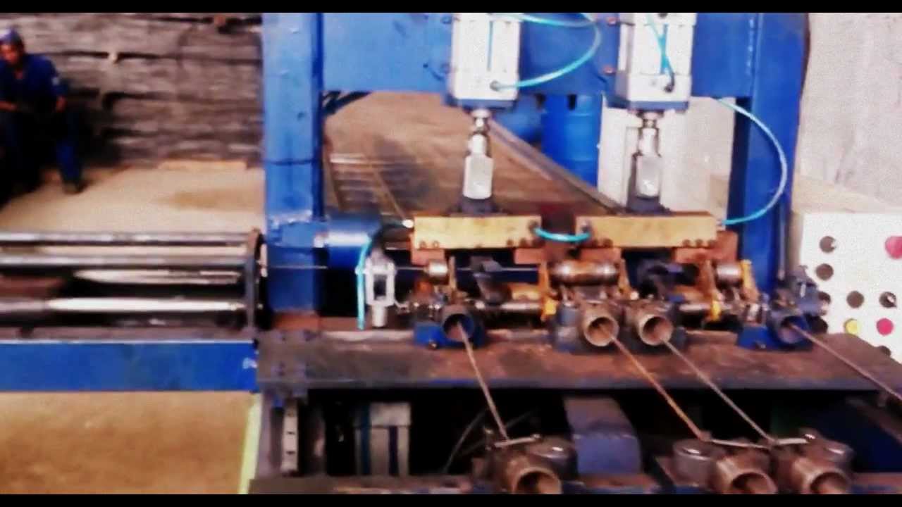 M&aacute;quina de Coluna Eletrosoldada - Semi Automatica
