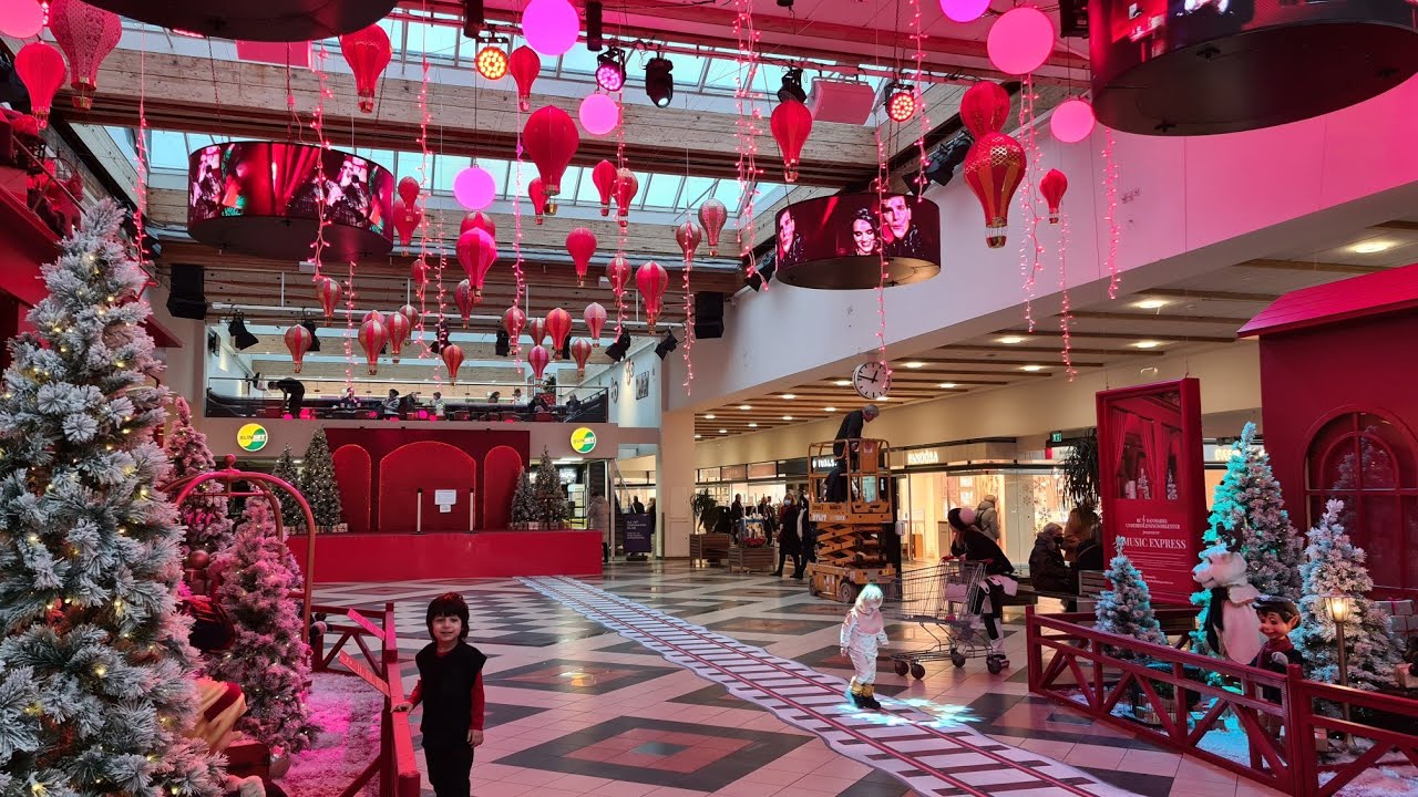 R&oslash;dovre Shopping Mall - Almir Jan #denmark #copenhagen #shoppingmall #trending