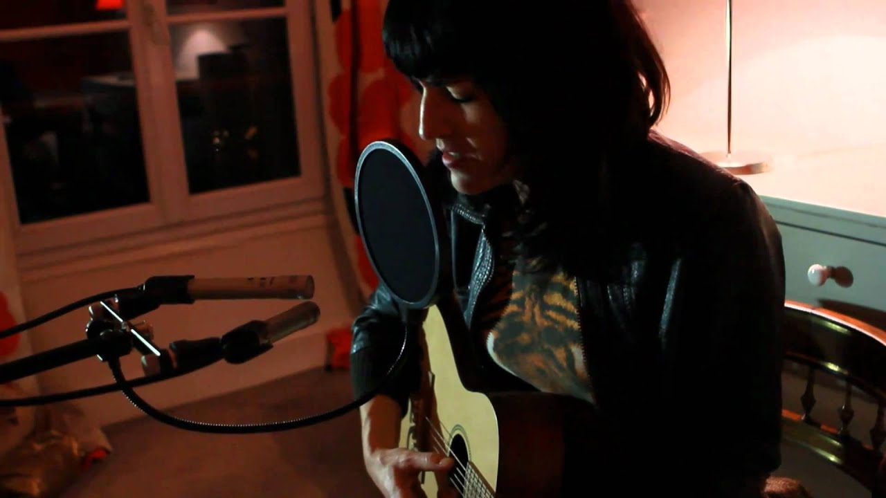 Joan as Police woman - Woman (reprise John Lennon) (Froggy's Session)