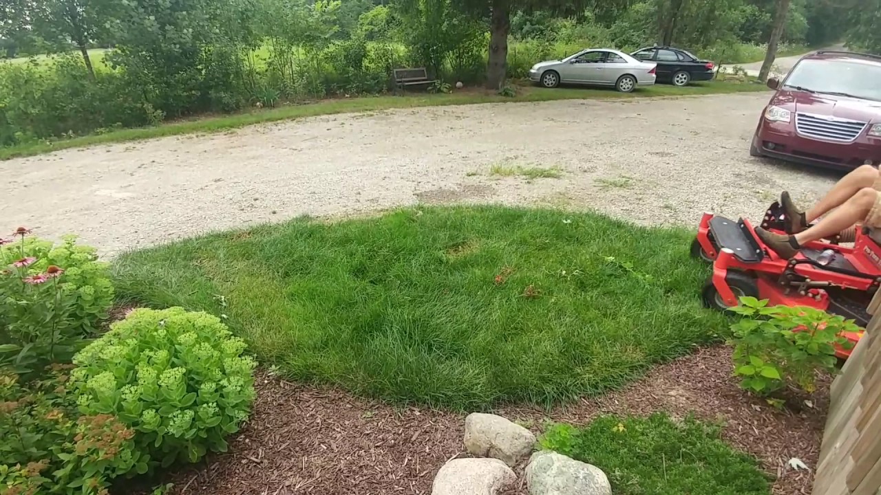 Gravely Pro Turn 152 Commercial mower.