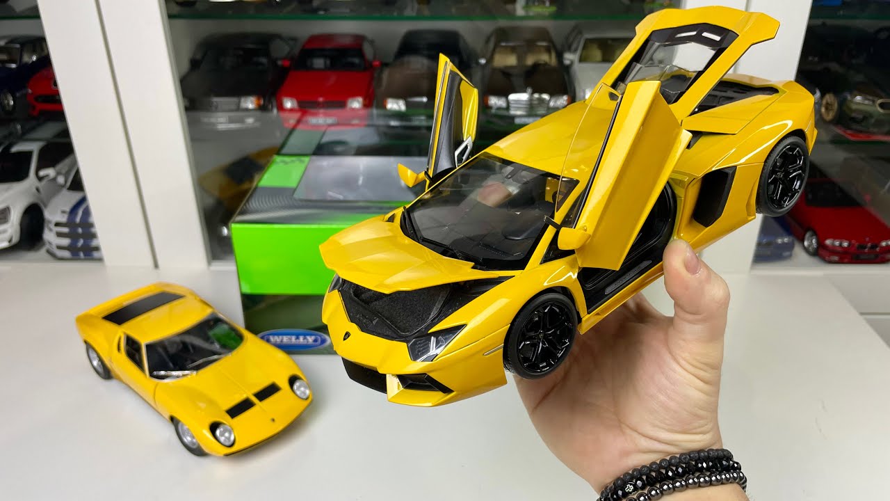 1:18 Lamborghini Aventador - Welly FX (Unboxing)
