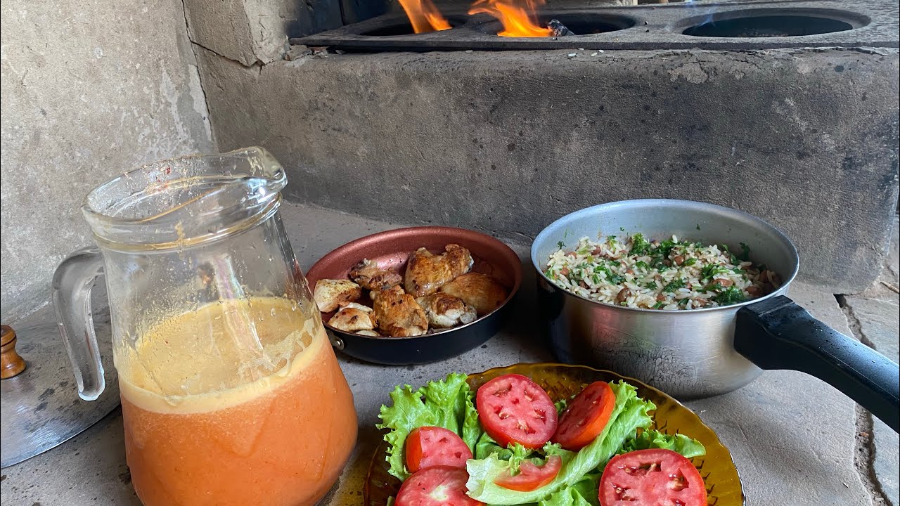 HOJE BATEU AQUELA VONTADE DE UMA COMIDA NO FOGÃO A  LENHA ￼😋