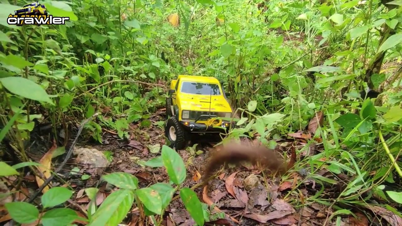 This RC Truck Carries a FULL LOAD Through Extreme Mud… UNSTOPPABLE! 26