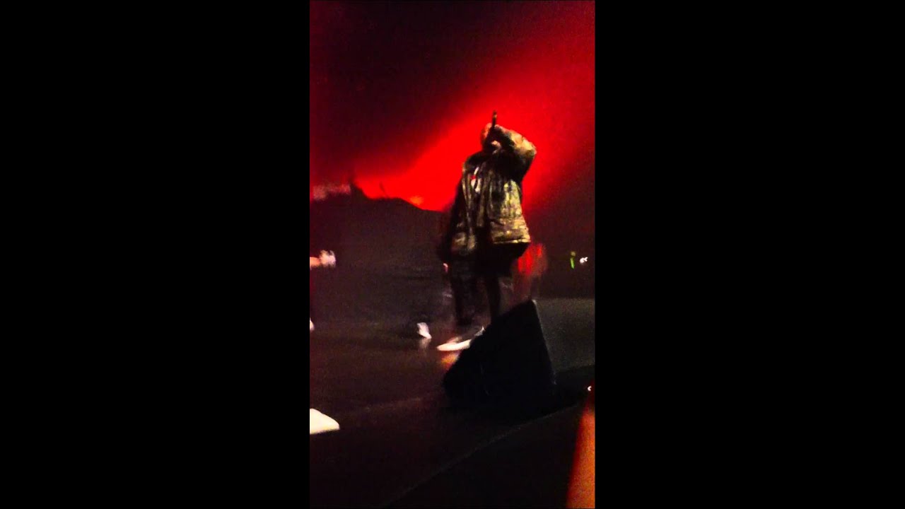 Xzibit & Young De - Intro @ AB, Brussels - 09/10/11