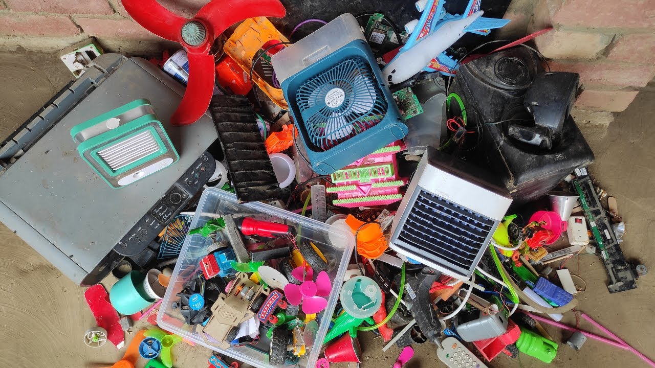how to make awesome ideas from scrap / breaking and opening toys / portable fan / bluetooth speaker