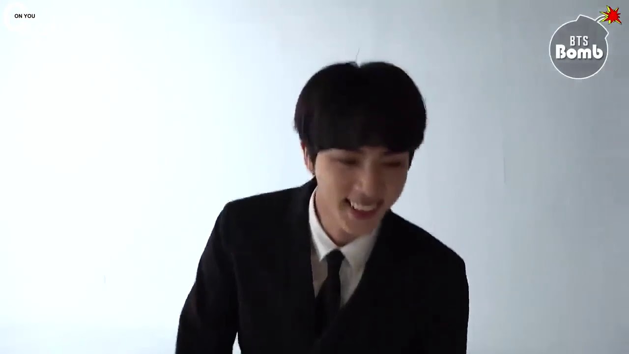 [POLSKIE NAPISY] 210214 Professional Photobomber Jin (Bangtan Bomb)