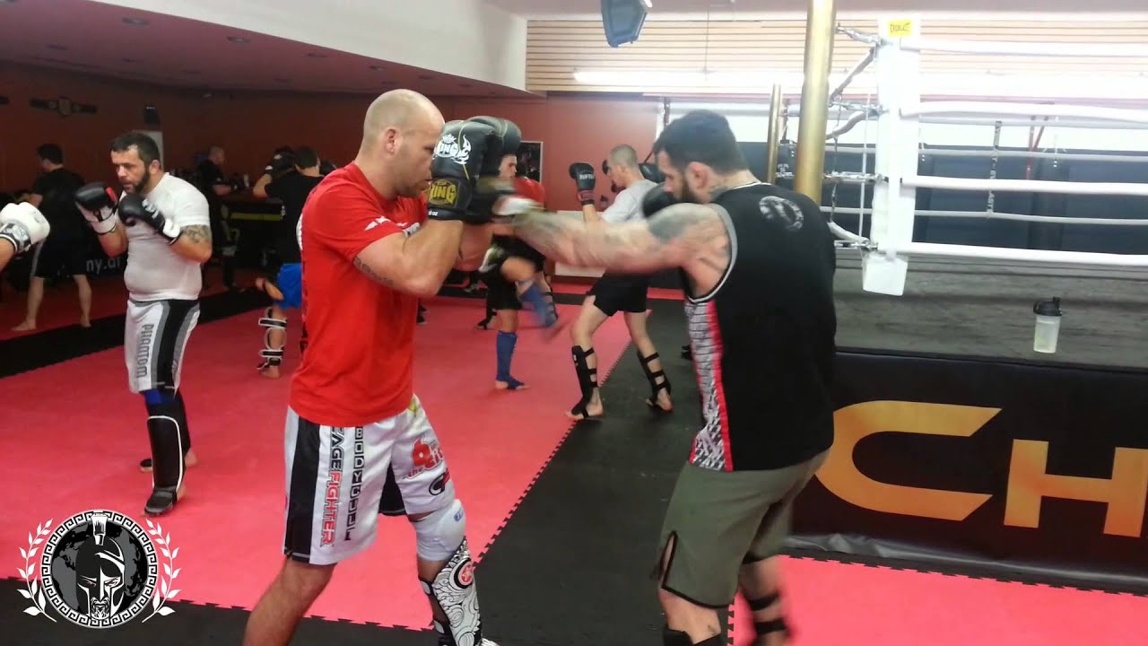 Alessio Sakara: Training in Austria - Stand-up technique