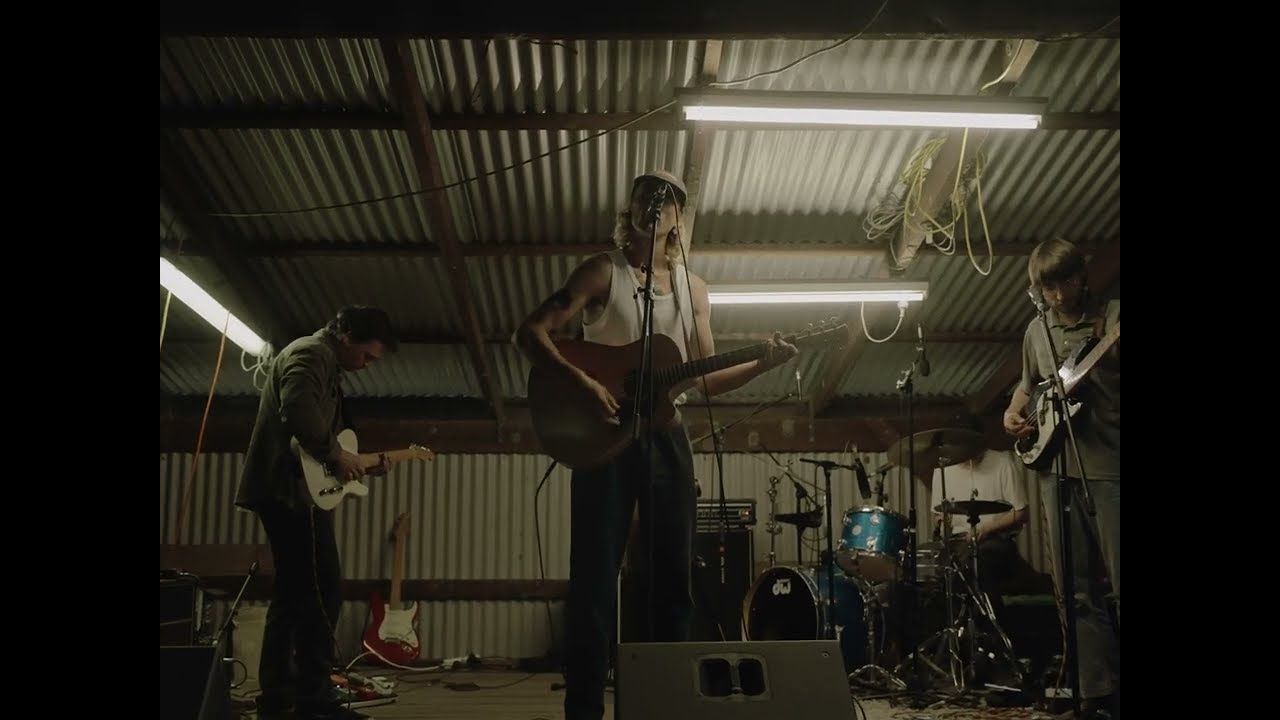 Radium Dolls - Casino (Live from the Farm)