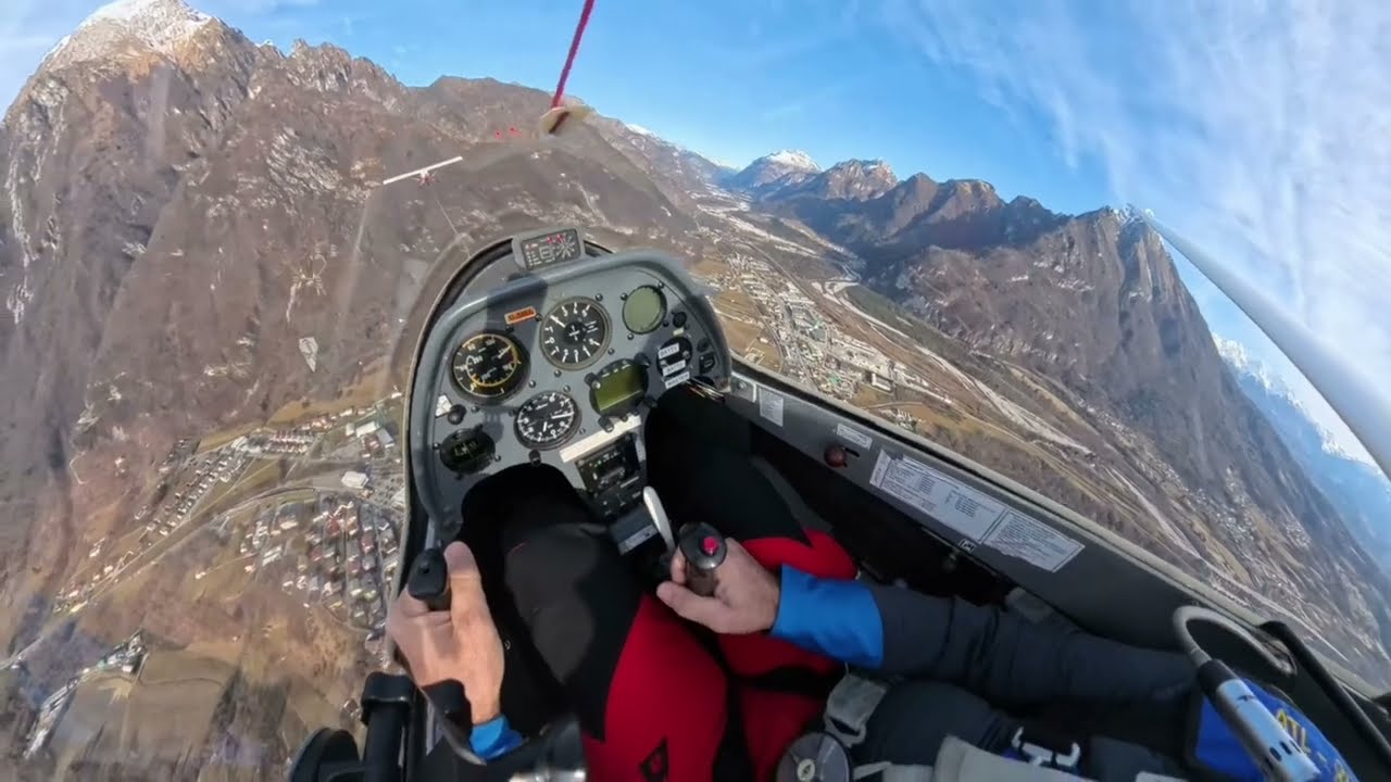 In volo con l'aliante JANUS B