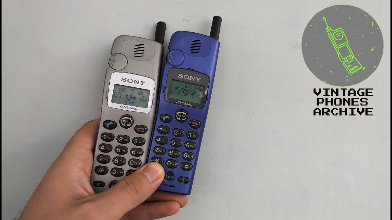 Sony CMD-CD5 BRICK Mobile phone menu browse, ringtones, games, wallpapers
