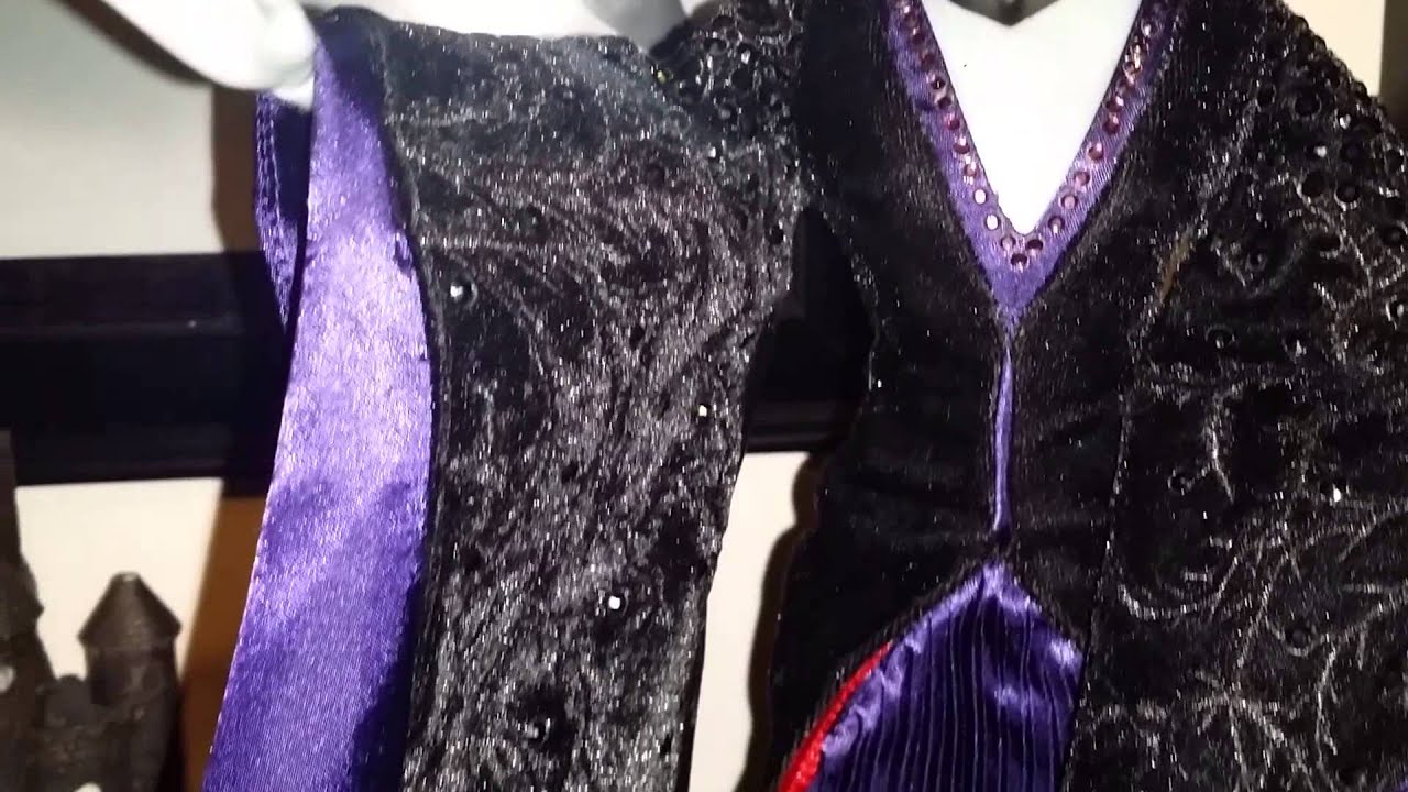 Unboxing disney limited edition maleficent