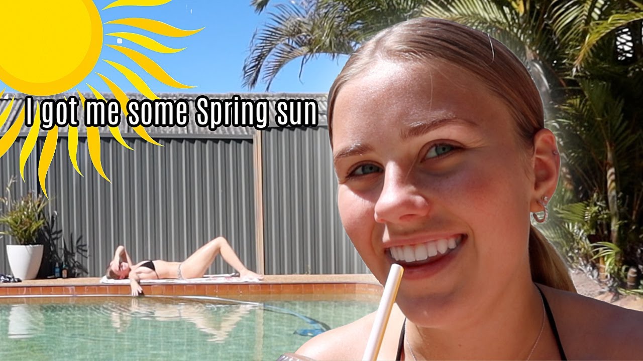 Holiday Vlog - sun baking, shopping, visiting a sick friend (vlog)