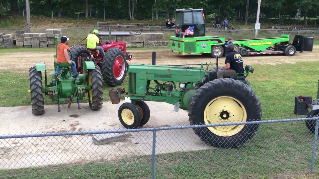 Farm Tractor Pull