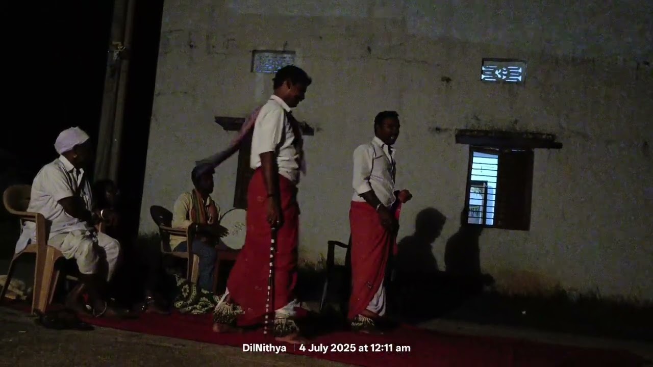 Mandhahecha katha, hard rising story king of yadavas, name of తూముల లక్ష్మీ.