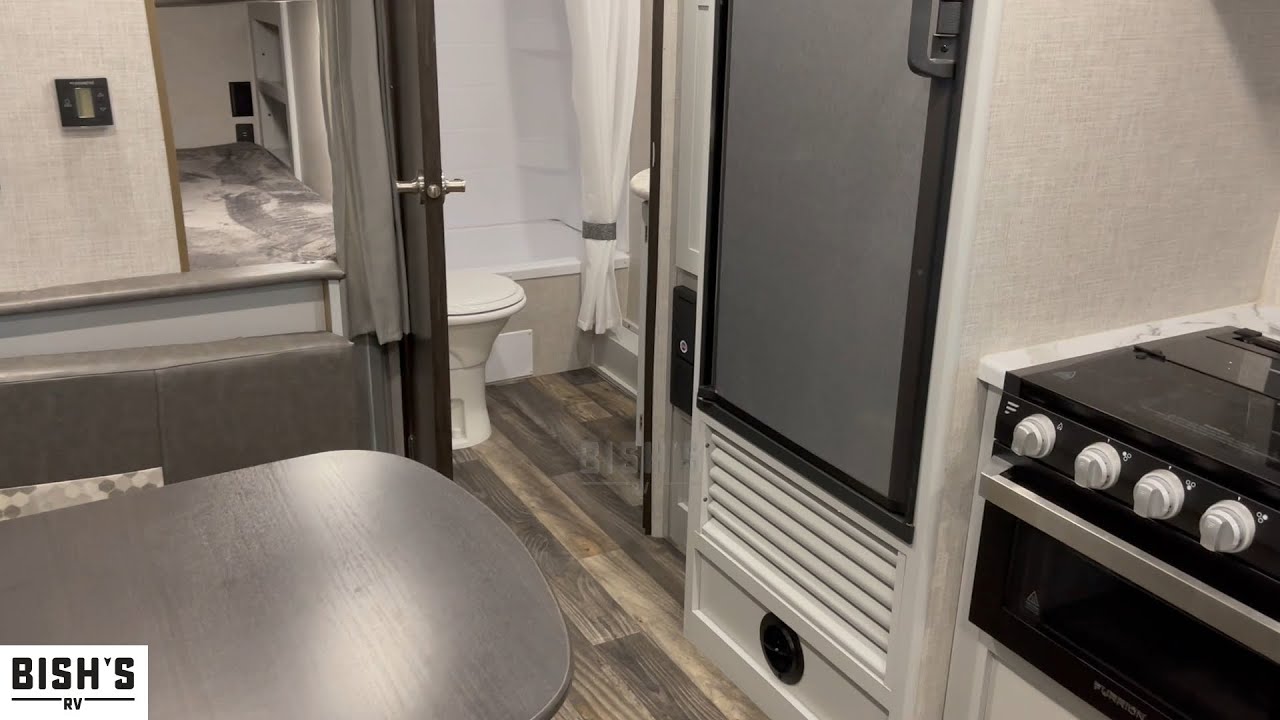2020 Keystone Bullet Ultra Lite 211 BHSWE Travel Trailer &bull; Bishs.com