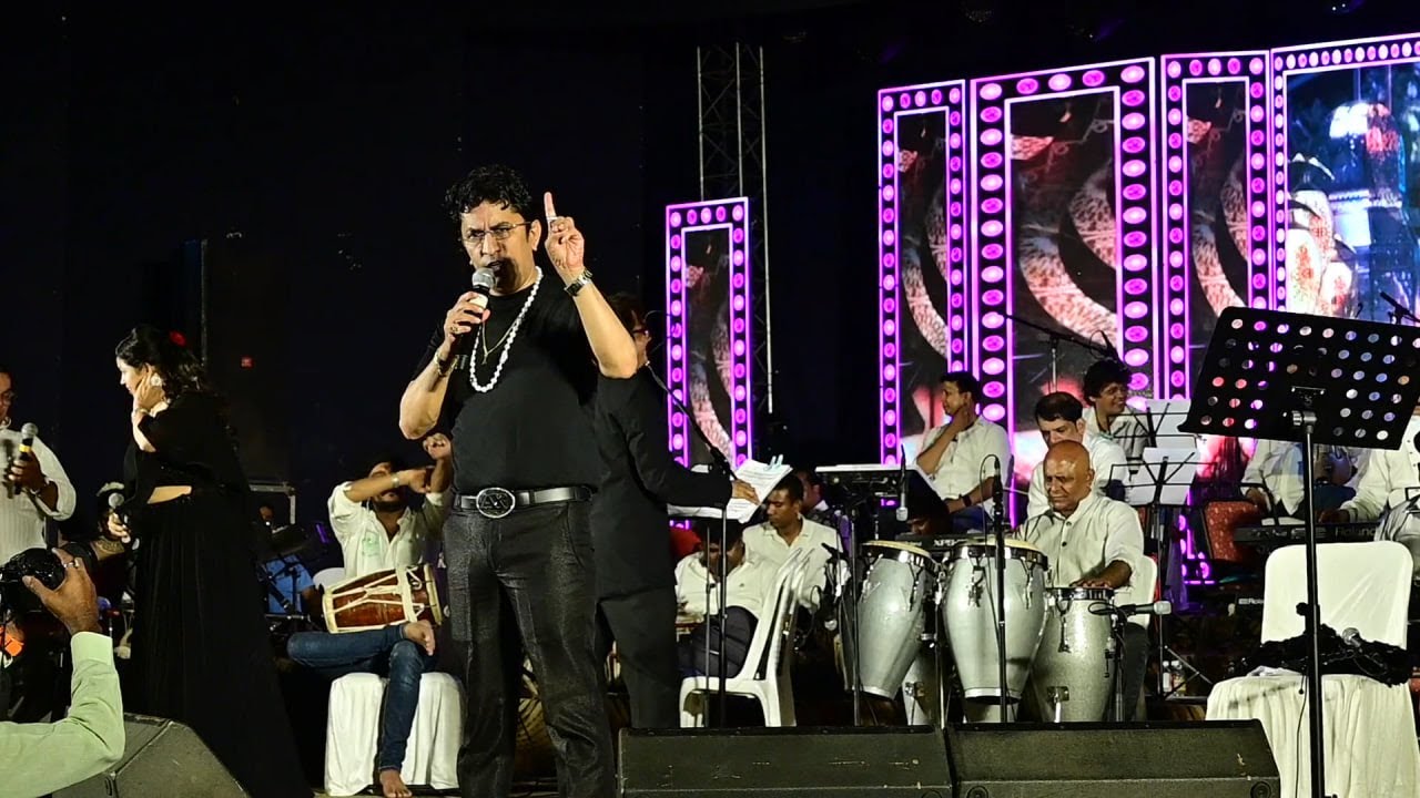 EK CHATUR NAAR BADI HOSHIYAAR