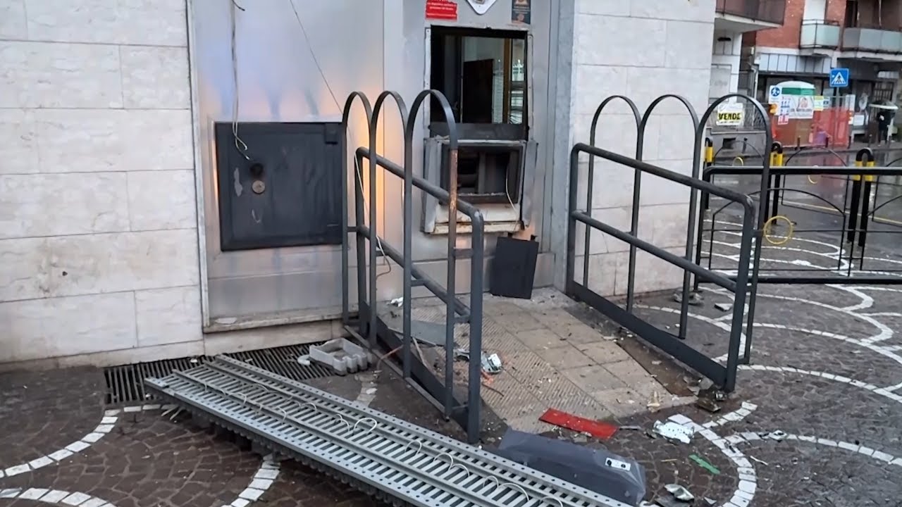 Bancomat, assalti a Giugliano e Nola: arriva la stretta del prefetto